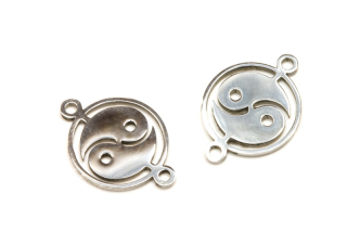 Mezidíl z nerezové oceli, symbol jin-jang o průměru 15 mm se 2 očky, 1 ks